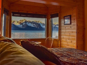 Resurrection Lodge on the Bay