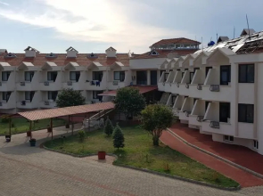 Flora Hotel