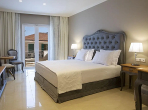 VK Luxury Suites - Private Parking - Adults Only