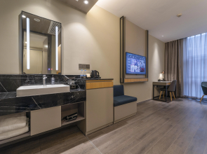 Homeinn Selected Hotel (Ningbo Jiangbei Olympic Sports Center Jinshan Road Subway Station)