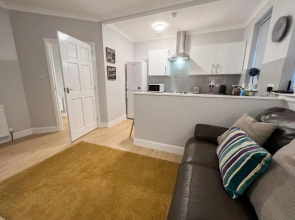 Glasgow 2 Bedroom Apartment