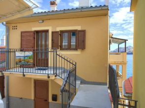 Apartment Frane