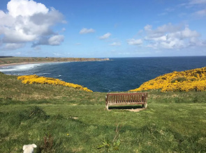 Zen Cottage, Cullen - Sleeps 4, Garden & Pets Ok