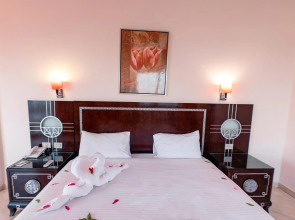 Sphinx Aqua Park Beach Resort