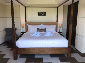 Anshel Hotel