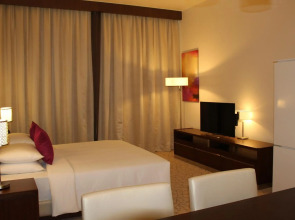 Hyatt Place Dubai Al Rigga Hotel & Residences