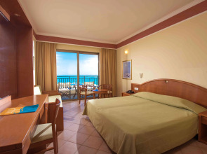 Hydramis Palace Beach Resort