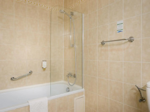 Отель East City