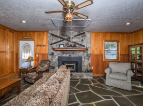 Shamrock Lodge