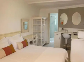 Golden Key Guesthouse
