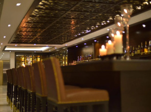 Paradise Suites Hotel