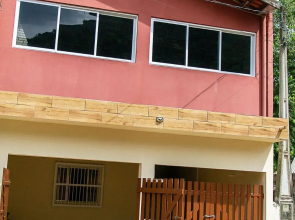 Incrivel casa com churrasqueira em Maranduba SP