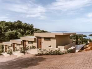 4S Sivota Sun Side Serenity