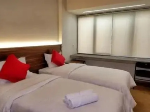 Guest House 555