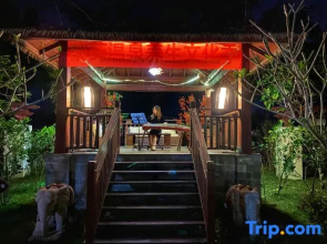 Xinglong Ramada Hot Spring Resort Wanning