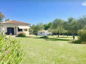 Villa With Pool 2km From the Sea of Alghero With Ac and Wifi for 8 People