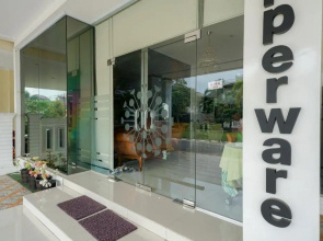 RedDoorz Syariah Near RS Awal Bros Batam