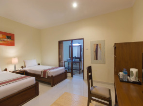 Jambuluwuk Oceano Resort Gili Trawangan