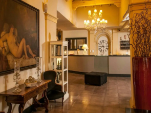 Adriano Hotel