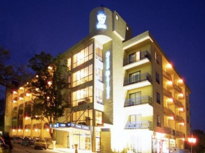Dana Palace