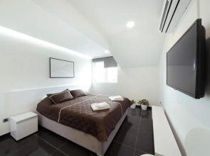 Agent Lux Apartments