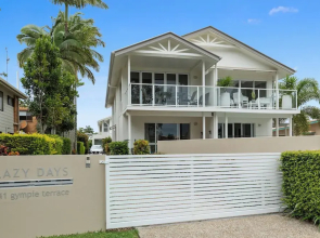 Lazy Days by Stay Noosa