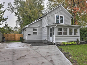 Pet-friendly Home - 1/2 Mi to Downtown Willoughby!