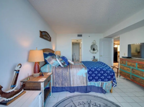 Coastal Hudson Condo w/ Gulf Front Views!