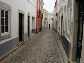Pittoresque House With Character in Centre Fuseta Near the Sea
