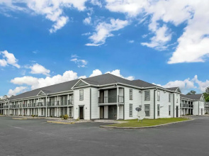 Quality Inn & Suites Santee I-95