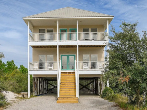 New Listing! Spacious Beach W/ Pools & Tennis 5 Bedroom Home