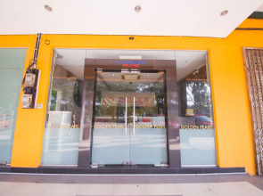 Golden Pearl Hotel Near Universiti Tun Hussein Onn Malaysia UTHM
