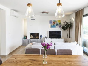 Modern Villa in Kaštel Novi With Private Pool