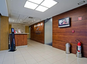Detroit Airport Plaza Hotel & Suites