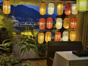 Zhenyuan Xurun Shanju River View Homestay (Zhenjiangge)