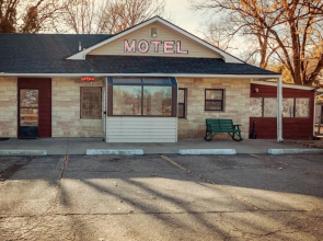 Simmer Motel