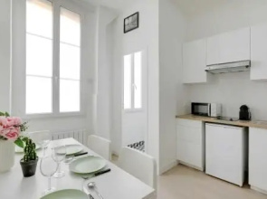 Magnifique Studio 1BR/4P - Guy Moquet / Brochant