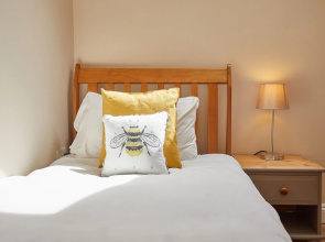 Host Stay Holly Brook Barn