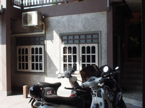 Chommuang Guest House