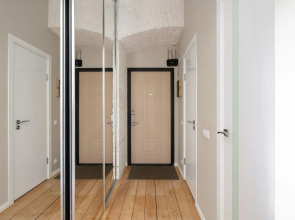 Рядом с Эрмитажем