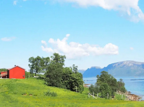 6 Person Holiday Home in Alsvag-by Traum