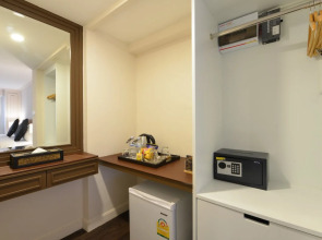 Siam Champs Elyseesi Unique Hotel