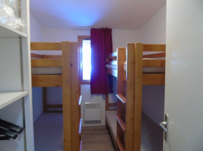Lou Services Apartment CB25 LSI 001