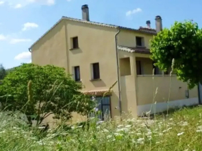 House With 3 Bedrooms in Uzer, With Furnished Garden - 10 km From the
