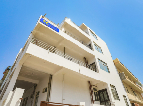 Fabhotel Atharv Palace