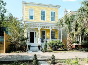 111 Waldburg street Beautifully Renovated Historic 5 bedroom 5 bath