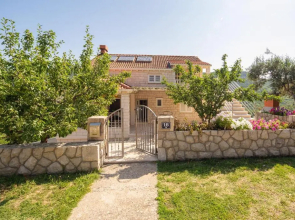 Green Paradise Apartments