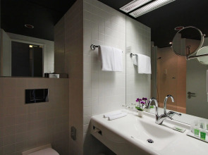 Отель Arcotel John F 