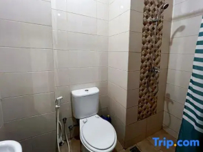 Stylish Studio Dave Apt Depok w/ Pool by 2ndHome