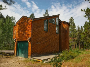 Keystone Gulch Retreat by SummitCove Vacation Lodging